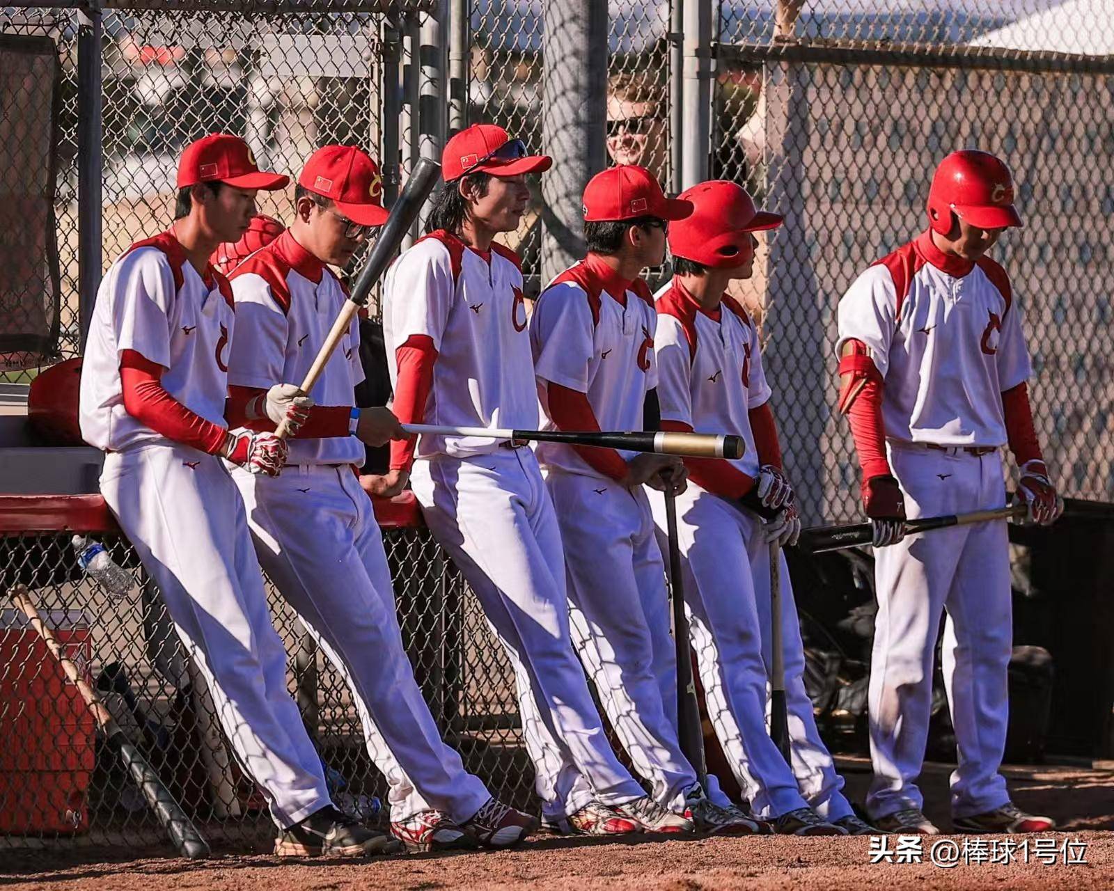 冷门频出！棒球战况跌宕起伏