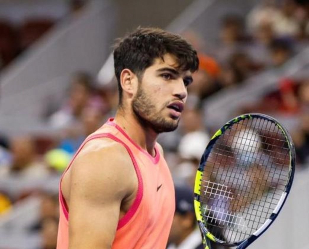 关于拉沃尔杯完胜ATP总决赛，鲁德高光表现的信息