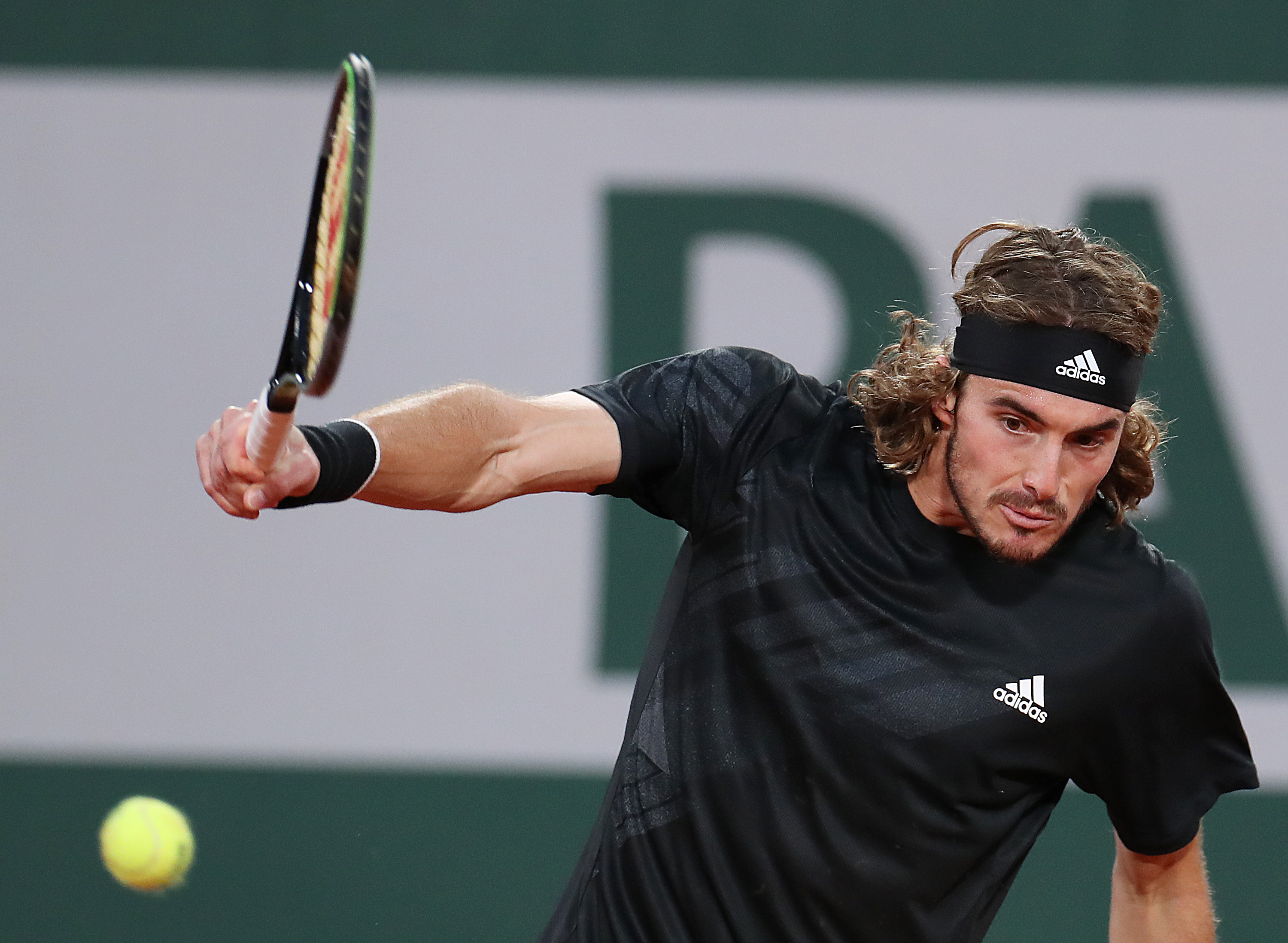 ATP总决赛鏖战法网，西西帕斯惊艳四座