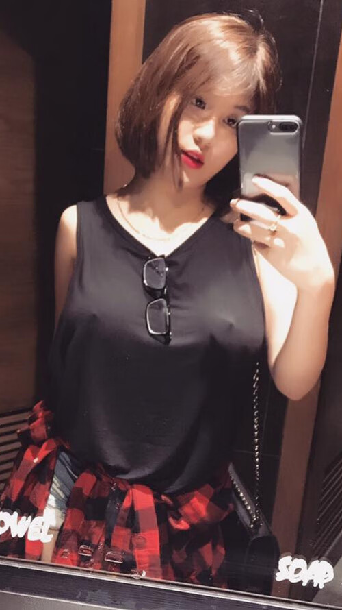 当英格拉姆坐在伯纳乌的VIP区，一场用节奏盗走的欧冠决赛