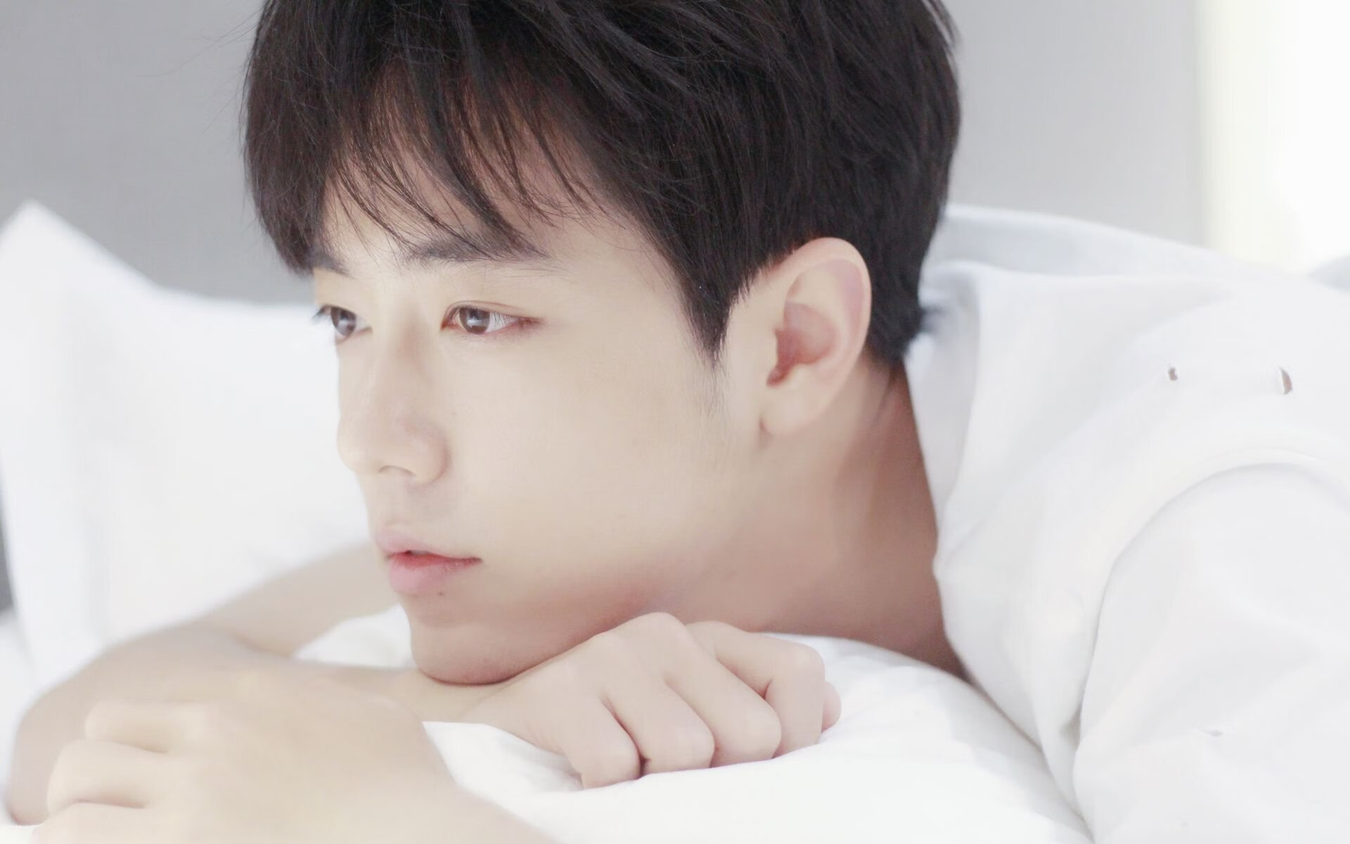 NBA季后赛之夜,乔治末节19分,一人收割悬崖边的胜利