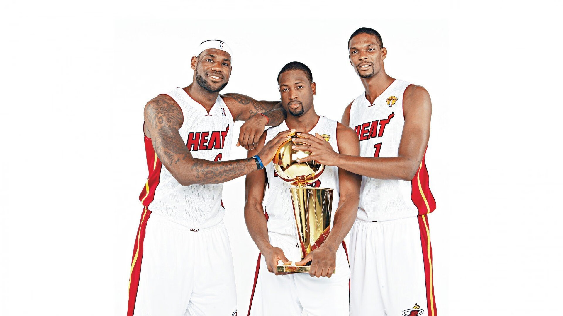 利拉德时间点燃赛场,快船双星闪耀,攻防碾压广厦取完胜