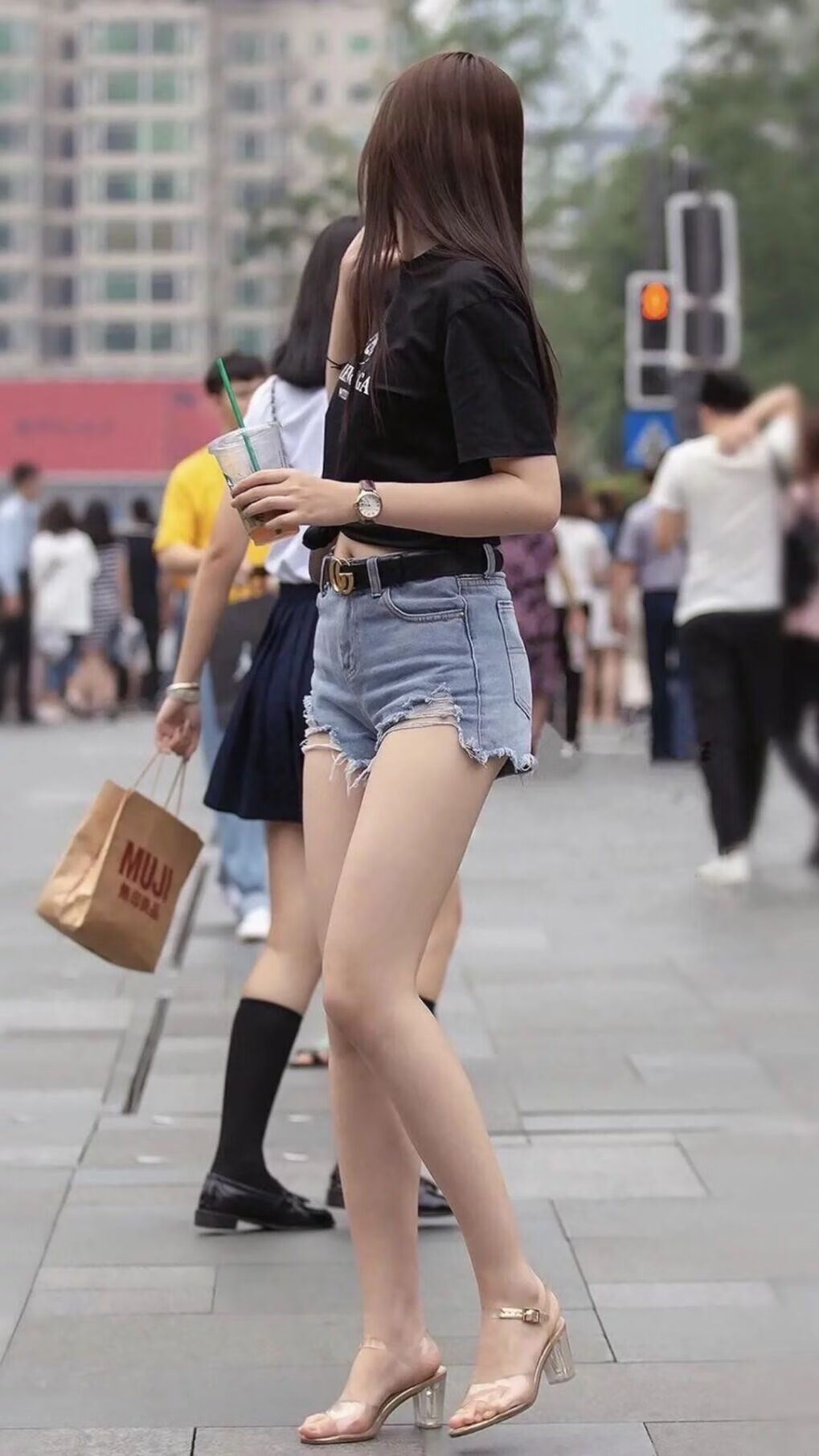 当湖火硝烟散尽,东契奇在另一个战场完成加冕