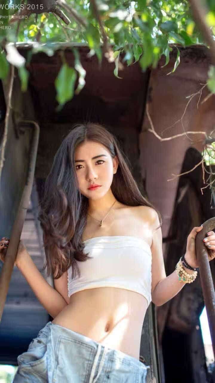 血色双雄，乌拉圭铁骑踏碎捷克，绝代双骄凯恩与恩博洛共铸世界杯经典之夜