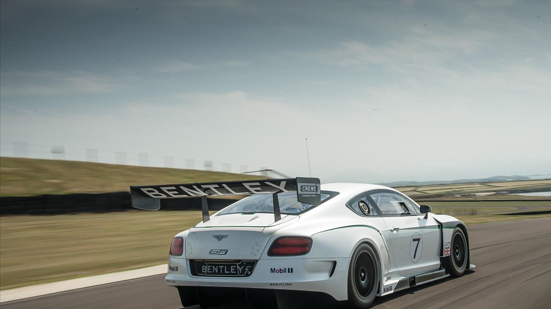 星落多哈,当欧洲红魔褪去铠甲,孙兴慜用一记弯刀划破亚平宁的苍穹
